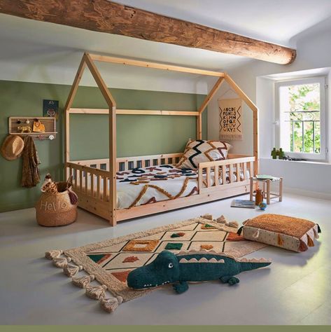 Kids Wooden House, Montessori Toddler Bed, Design Casa Piccola, Kids Floor Bed, Toddler Bed Frame, Kids Cot, Montessori Floor Bed, Floor Bed Frame, Kids Duvet