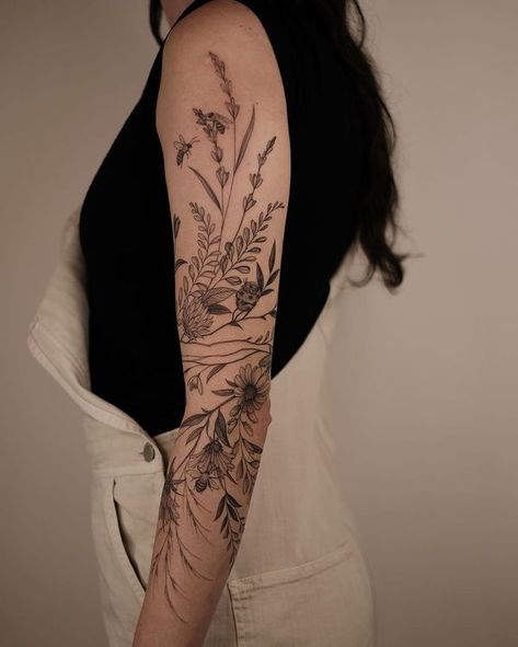 Botanical Tattoo Sleeve, Nouveau Tattoo, Wildflower Tattoo, Beautiful Flower Tattoos, Upper Arm Tattoos, Floral Tattoo Sleeve, London Tattoo, Pretty Tattoos For Women, Arm Band Tattoo