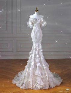 Beautiful Wedding Dresses Mermaid, Wedding Dress Asian, Dresses Glam, Beautiful Ball, Unique Wedding Dresses, Chinese Wedding Dress, Asian Wedding Dress, 2024 Prom, Gowns Dresses Elegant