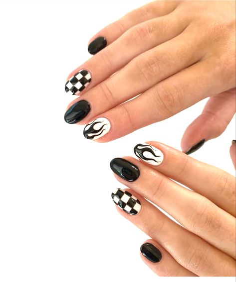 Short Nail Designs Edgy, Checker Pattern Nails, Checkerboard Nails Short, Checkered Board Nails, Nail Art Checkerboard, Black Manicure Short Design, Flame Short Nails, Chess Nails Design, Black Checkerboard Nails