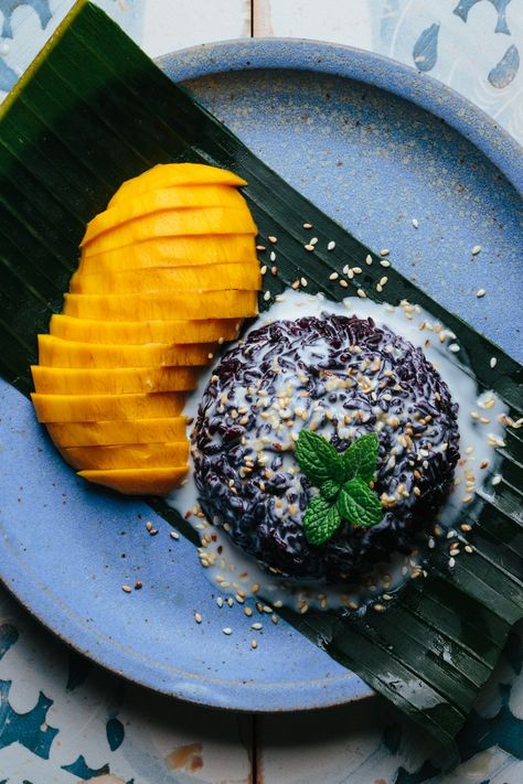 Instant Pot Mango Sticky Rice Instant Pot Mango Sticky Rice, Black Mango Sticky Rice, Mango Sticky Rice Recipe Instant Pot, Black Sticky Rice, Mango Sticky Rice Recipe, Black Rice Recipe, Mango Rice, Asian Recipe, Mango Dessert