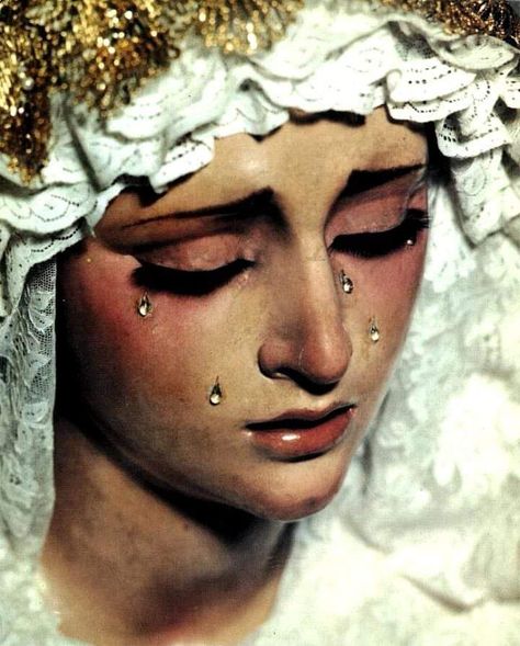 Eyes In Paintings, Mother Mary Crying, Italian Catholic Aesthetic, Religous Imagery, Mary Crying, Virgin Mary Aesthetic, Rosary Art, Mexican Catholic Art, Roman Catholic Art