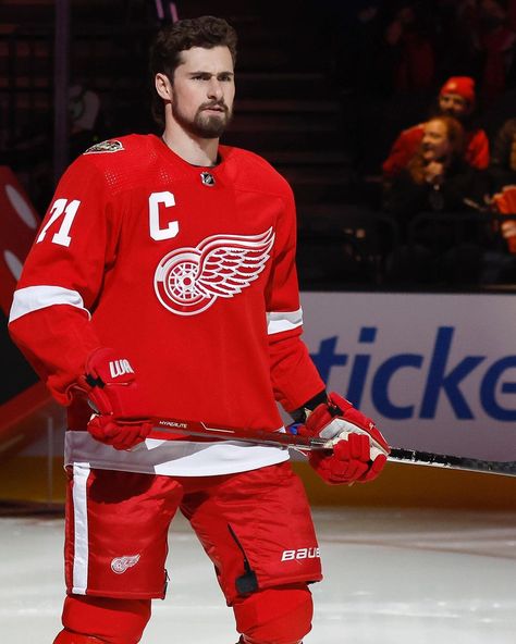 Dylan Larkin, Detroit Sports, Detroit Red Wings Hockey, Red Wings Hockey, Go Red, Hockey Player, Sport Hockey, Fox Sports, National Hockey League