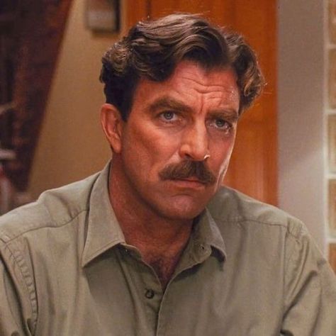 Man’s Face Drawing, Tom Selleck Hair, 60s Male Hair, Tom Selleck Style, Mens Curtains Hairstyle, Aesthetic Men Pics, Old Hollywood Men, Tom Selleck Friends, Tom Selleck Mustache