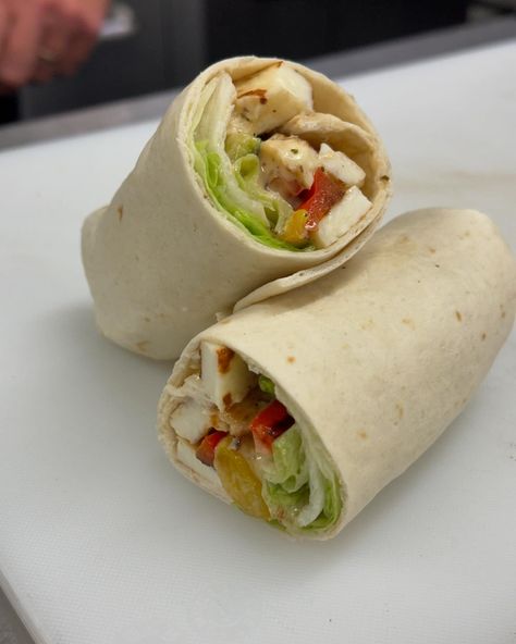 Should we bring back the wraps?! Here we have a Halloumi Wrap with Sweet Chilli, Mint Yoghurt, and Mediterranean Veg! Hallumi Recipes Wraps, Halloumi Wraps Recipes, Medditeranean Wrap, Hummus Tortilla Wrap, Halloumi Wrap, Sweet Chilli Halloumi Wrap, Sweet Chilli, Bring Back, Mint