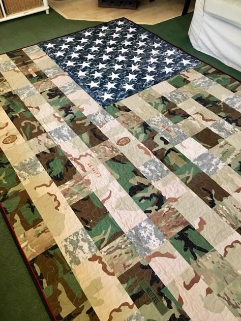 Military Quilt Ideas, Air Force Quilt, Army Quilt, Military Diy, Retirement Countdown, Old Uniform, American Flag Quilt, Camo Quilt, Army Crafts