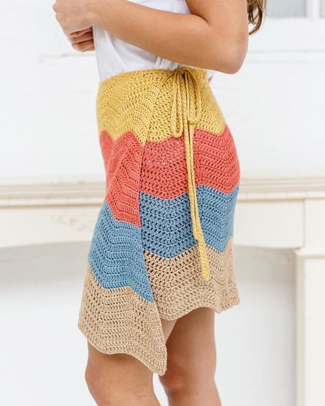 Inside Crochet Magazine on Instagram: “The Wraparound skirt from issue 125 is such fun to make and wear, with gorgeous drape. Designed by @rhiandrinkwater in @stylecraftyarns…” Inside Crochet Magazine, Wraparound Skirt, Lightweight Skirt, Crochet Skirts, Crochet Business, Crochet Goodies, Crochet Magazine, Crochet Wrap, Boho Skirts