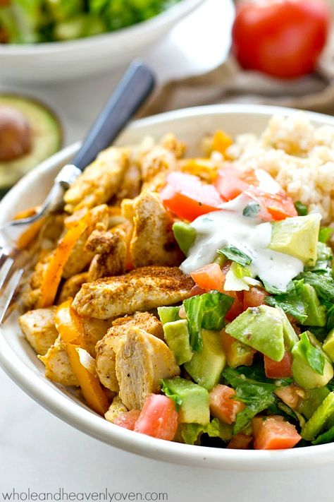 Cajun Chicken Rice Bowls with Avocado Salad Healthy Rice Bowls, Cajun Chicken Rice, Cajun Chicken And Rice, Rice Bowls Healthy, Chicken Rice Bowl, Avocado Recipes Healthy, A Balanced Meal, Healthy Rice, Chicken Rice Bowls