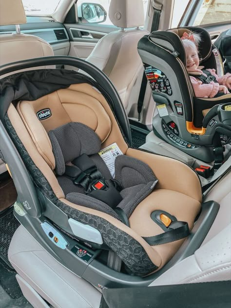 Car Seat In Car, Best Newborn Carseat, Newborn In Carseat, Car Seat And Stroller Set, Car Seat Newborn, Baby Strollers And Car Seats, Baby Car Seats Newborn, Newborn Car Seat, Strollers And Car Seats