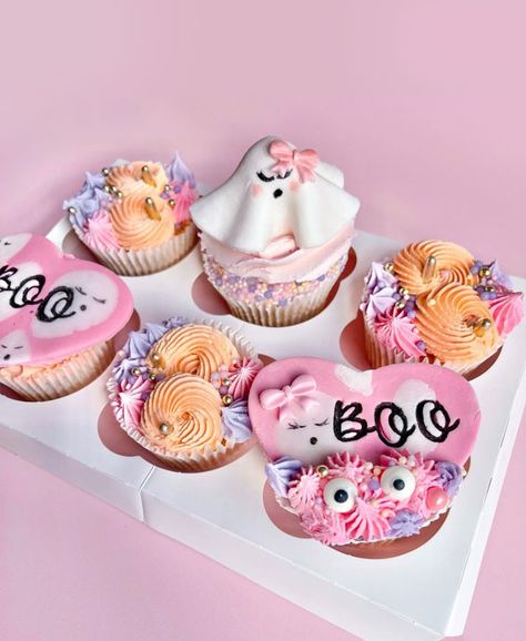 40+ Halloween Cupcake Ideas : Pastel Mixed Halloween Cupcakes Spooky One First Birthday Cupcakes, Pink Ghost Cupcakes, Girly Halloween Cupcakes, Pastel Halloween Cupcakes, Pink Halloween Cupcakes, Cupcake Ideas Halloween, Boo Cupcakes, Cupcake Flavor Ideas, Halloween Cupcake Ideas