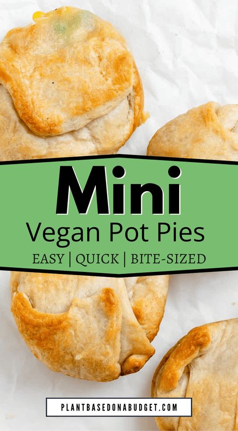 Mini Vegan Pot Pies [Quick and Easy] Vegan Pot Pie Recipe, Vegan Chicken Pot Pie, Vegan Pot Pie, Mini Pot Pies, Vegan Pot Pies, Chicken Pot Pies, Vegan Gravy, Vegan Chicken, Pot Pies