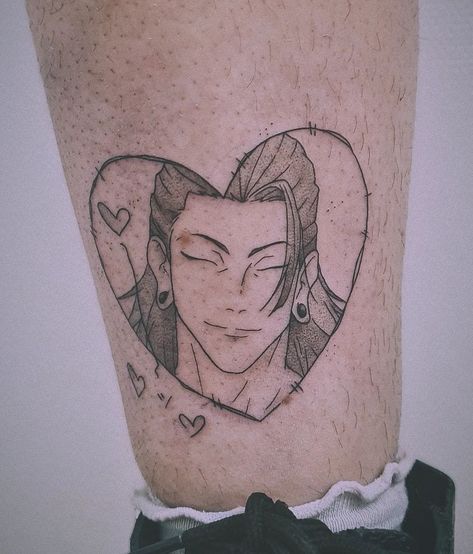 Cute Characters Tattoo, Jjk Inspired Tattoos, Subtle Jjk Tattoo, Sukuna Inspired Tattoo, Nanami Tattoo, Small Anime Tattoos Ideas Jujutsu Kaisen, Satosugu Tattoo, Tattoo Ideas Anime, Sukuna Tatooes