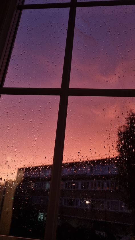 Pink Rainy Day Aesthetic, Pink Rainy Day, Rainy Day Window, Rainy Aesthetic, Rainy Sunset, Rain Window, Rainy Window, Phone Widget, Friend Aesthetic