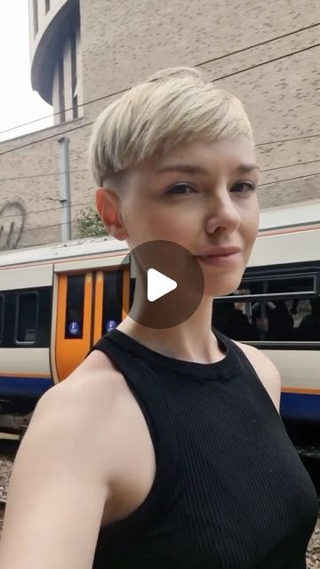 Bowl Pixie Haircut, Super Short Pixie, Buzzed Hair, Shave Her Head, Shave My Head, Shaved Nape, Hair Trim, Short Hair Undercut, Undercut Pixie