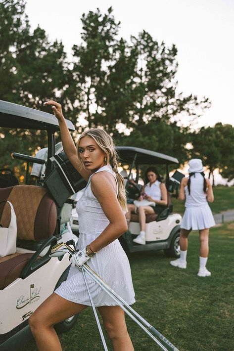 Golf Shoot, Golf Photoshoot, Pub Golf, Cute Golf Outfit, Golf Pictures, Golf Event, Golf Brands, Golf Inspiration, Girls Golf