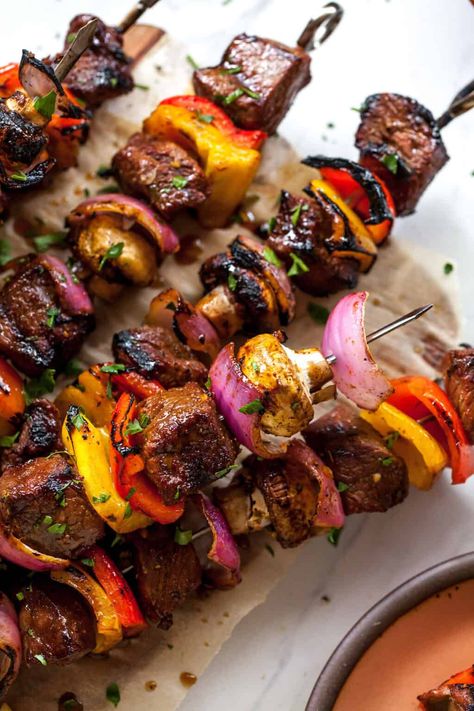 Steak Kabobs {With Steak Marinade} - Two Peas & Their Pod Steak And Veggie Skewers, Kabobs On The Grill Marinade, Steak Kabob Marinade, Grilled Steak Kabobs, Grilled Kabobs, Kabob Marinade, Beef Kabob Recipes, Grilled Kabob Recipes, Steak Kebabs