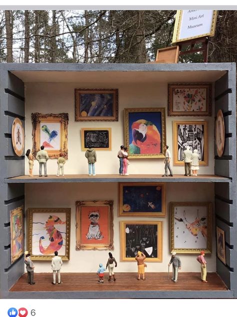 Miniature Museum Diy, Unessay Project Ideas, Mini Exhibition Design, Museum In A Box Project, Diy Museum Display, Mini Museum Ideas, Diy Museum Exhibit, Tiny Art Exhibition, Art Table Display Ideas