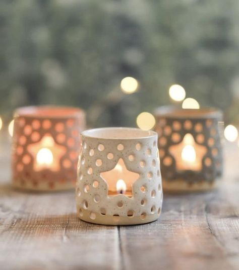 Holiday Pottery, Clay Candle Holders, Casual Glamour, Ceramic Christmas Decorations, Pottery Candle Holder, Clay Candle, Beginner Pottery, Diy Air Dry Clay, Pottery Candle