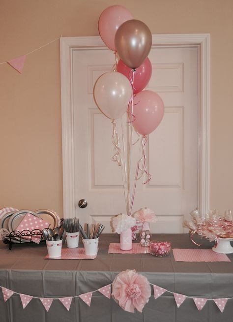 Sweet 16 slumber party with pink, gray and white color scheme. Pink And Grey Party Decorations, Sweet 16 Slumber Party, Gray Party Decorations, Birthday Hashtags, Baby Shower Table Centerpieces, White Party Decorations, Pink Sweet 16, Sweet 16 Decorations, Baby Shower Cake Pops