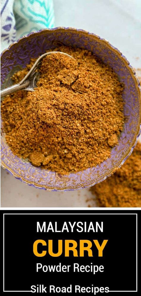 Make this Malaysian curry powder to have on hand for your curry creations! It features 8 different spices that you may already have at home. Curry Spices Blend, How To Make Curry Powder, Curry Spice Mix Recipes, Curry Powder Recipes, Curry Spice Mix, Homemade Masala, Stocking Shelves, Malaysian Curry, Homemade Curry Powder