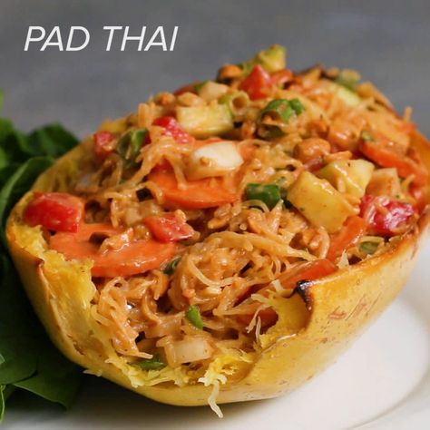 Pad Thai Spaghetti Squash Pad Thai Spaghetti Squash, Thai Spaghetti Squash, Thai Spaghetti, Easy Dinner For 2, Spaghetti Squash Recipes Vegan, Spaghetti Squash Pad Thai, Healthy Squash Recipes, Spaghetti Squash Recipes Healthy, Spaghetti Squash Recipes Easy