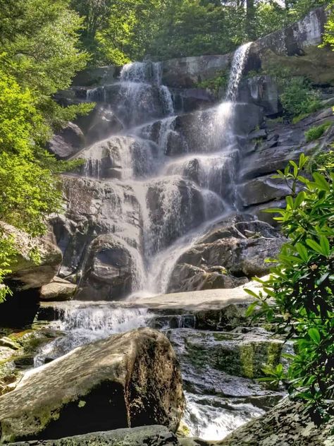 10 Must-See Waterfalls in the Great Smoky Mountains Smokie Mountains Tennessee, Vacation Pics, Waterfall Wallpaper, Mammoth Mountain, Mountain Waterfall, New River Gorge, Hiking National Parks, Cascade Waterfall, Mountain River