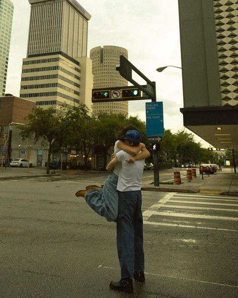 Summer nights with Victoria and Peyton ✨💫⛅️ . . . #tampaphotographer #cinematicphotographer #travelphotographer #storytellingphotographer #creativephotography #cinematicfeel #filminspired #movieinspired #engagementshoot #photomagic #authenticlovemag #emotionsurfers #floridaphotographer #newyork #nyc #nycphotographer #nycengagementphotographer #movieinspired Nyc Photoshoot Ideas, City Couples Photography, Couples Downtown, City Engagement Pictures, Couples City, Nyc Pics, City Photoshoot, Nyc Photoshoot, City Downtown