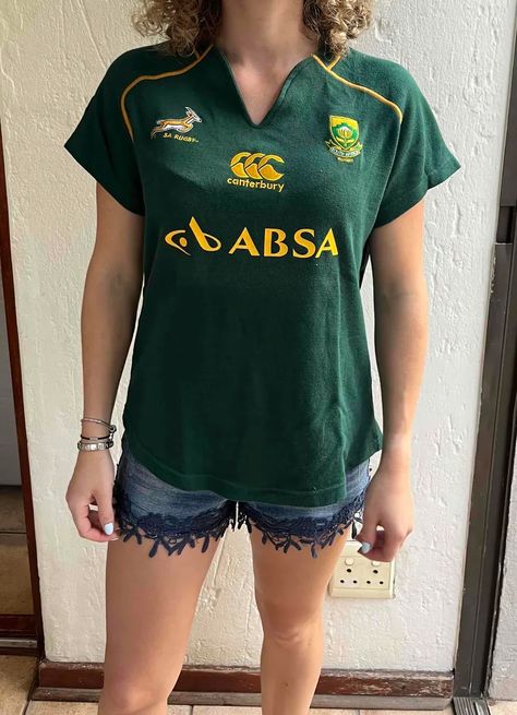 Women | Canterbury Springbok Rugby Jersey | Yaga SA Rugby Jersey Outfit Women, Rugby Jersey Outfit, Jersey Outfit Women, Springbok Rugby, Online Selling, Jersey Outfit, Earn Extra Money, Rugby Jersey, Canterbury