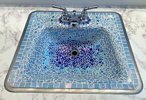 Bathroom Sink Diy Countertops, Mosaic Bathroom Sink Diy, Tile Sink Bathroom, Mosaic Bathroom Sink, Mosaic Sink Bathroom, Sink Tiles Bathroom, Diy Mosaic Bathroom, Mosaic Sink Diy, Diy Mosaic Floor