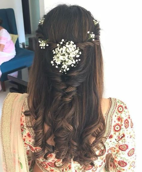 Pretty Hairstyles For Short Hair, Bridal Hairstyles For Short Hair, Hair For Weddings, Reception Hairstyles, Bridal Hair Decorations, Bridal Hairstyle Indian Wedding, Hair Style On Saree, Engagement Hairstyles, Bridal Hairdo