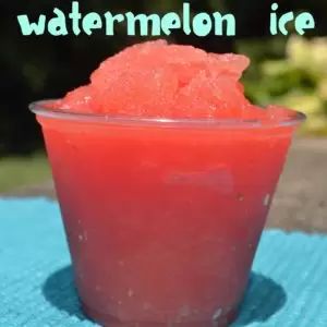 Watermelon Drinks, Slush Ice, Drinks For Kids, Ice Recipe, Watermelon Ice, Watermelon Recipes, Ice Water, Summer Snacks, Healthy Snacks For Kids