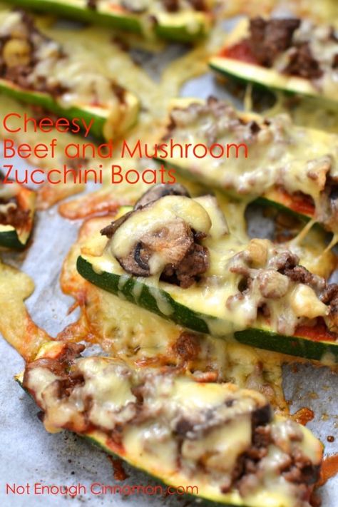 Cheesy Beef and Mushroom Zucchini Boats Mushroom Zucchini, Stuffed Zucchini Boats, Mushroom Stuffed, Stuffed Zucchini, Zucchini Boats, Resep Diet, Squash Recipes, Idee Pasto Sano, Zucchini Recipes