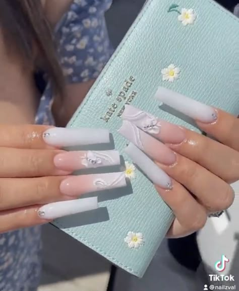 White Icy Nails, Quince Acrylic Nails, Nail Cam, Icy Nails, Nails With White, Quinceanera Nails, Girls Nail Designs, Acrylic Nails Nude, Gold Glitter Nails