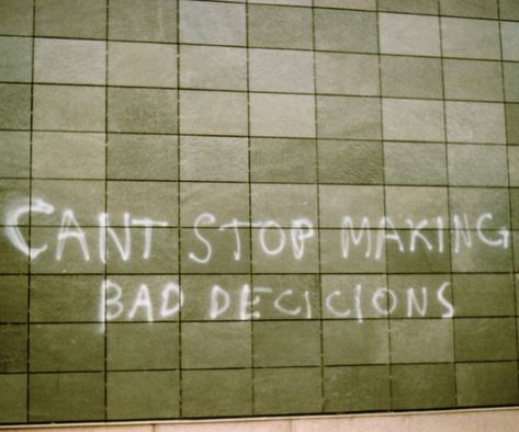 Graffiti Quotes, Chloe Price, Heavy Heart, Bad Decisions, Life Is Strange, The Dark Side, Graffiti, Harry Potter, Writing