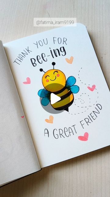 Iram Fatima🦋 on Instagram: "Share with your buddy 😉🐝🫂 . . . . . . . #friendship #bff #friends #cuteart #doodling #doodles #instalove #trendingnow #artreels #reelvideos #reelitfeelit #artist #art #easyart #relationshipgoals #lettering" Bff Cards Ideas, Card Decoration Ideas Drawing Simple, Friendship Day Cards Diy Best Friends, Friendship Cards For Kids, Simple Birthday Card Ideas For Friends, Friendship Doodles Art, Friendship Doodles, Scrapbook For Best Friend, Friendship Day Cards