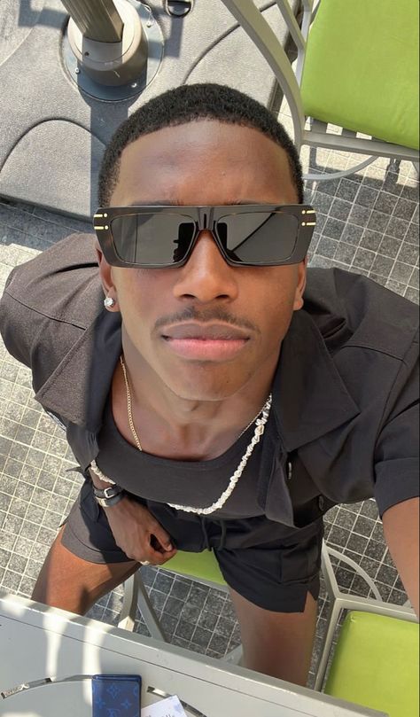 Martin Bobb Semple, Attractive Black Men, Dark Skin Men, Black Photography, Dope Outfits For Guys, Perfect Boy, Black Boys, Men Boys, Black Is Beautiful