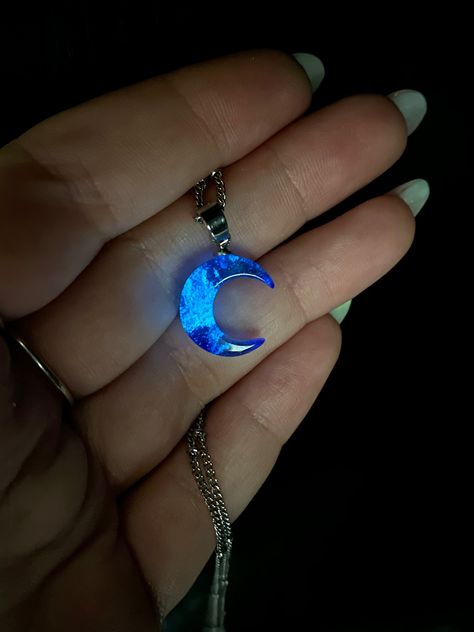 Moon Crystal Pendant, Moon Themed Gifts, Blue Moon Jewelry, Diy Moon Necklace, Crystal Moon Necklace, Etsy Finds Products, Blue Accessories Aesthetic, Glowing Moon Necklace