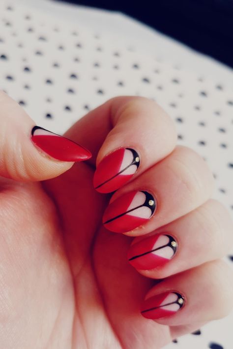 Cute Red And Black Nails, Red Gold Black Nails, Black Nails With Gold, Red And Black Nails, Oval Nail Art, Black Gold Nails, Nails With Gold, Abstract Nails, Mens Nails