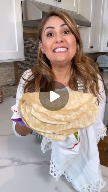 Butter Flour Tortilla Recipe, Authentic Flour Tortilla Recipe, Easy Flour Tortilla Recipe, Mexican Flour Tortillas, Tortillas Homemade, Making Tortillas, Flour Tortilla Recipe, Popular Everything, Cheese Naan