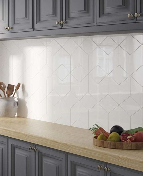 Modern Kitchen Tiles, Backsplash With White Cabinets, Modern Kitchen Backsplash, White Kitchen Backsplash, Kitchen Backsplash Designs, Backsplash Designs, Kitchen Splashback, Kitchen Wall Tiles, Kitchen Tiles Backsplash