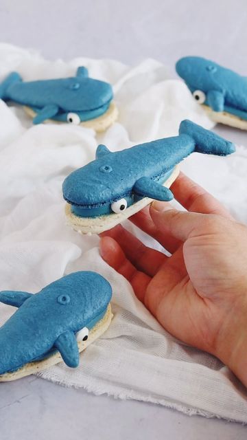 Fun Shaped Macarons, Whale Macarons, Sea Creature Desserts, Fish Macarons, Ocean Macarons, Shark Macarons, Cute Macaron Ideas, Unique Macarons, Cute Cookie Ideas