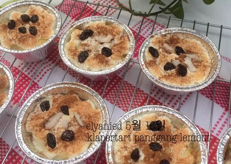 Resep Klapertart panggang lembut oleh elyanied - Cookpad Roti Panggang, Puding Roti, Sushi Night, French Toast, Oatmeal, Snack Recipes, Muffins, Almond, Pie