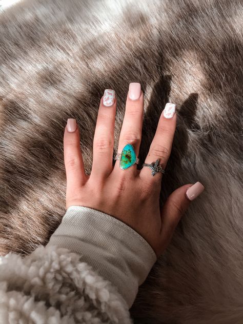 Simple Western Fall Nails, Simple Country Nails, Turquoise Nails Western, Western Nails Acrylic, Country Concert Nails, Simple Western Nails, Boho Western Nails, Fall Western Nails, Country Nail Designs