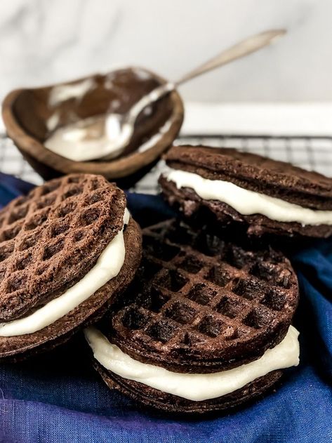 Keto Oreo Chaffle ~ Quick chocolate low carb treat! Oreo Chaffle, Low Carb Treat, Oreo Filling, Butter Powder, Keto Gluten Free, Low Carb Sweeteners, Low Carb Treats, Keto Brownies, Chocolate Oreos