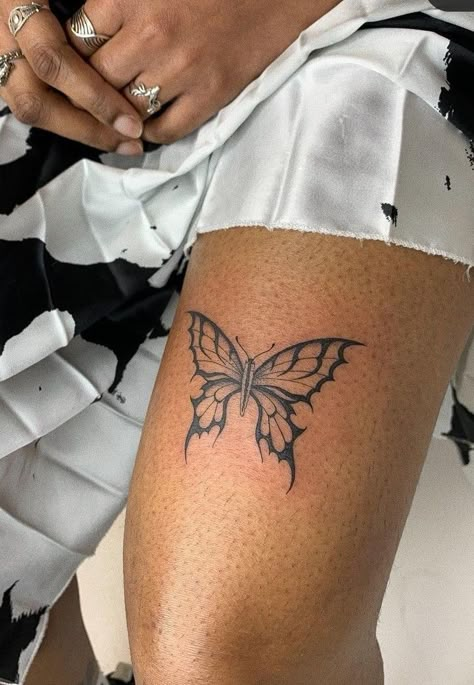 Basic Tattoos, Pretty Hand Tattoos, Tattoo Zeichnungen, Small Pretty Tattoos, 4 Tattoo, Tattoos For Black Skin, Red Ink Tattoos, Dope Tattoos For Women, Minimalist Tattoos