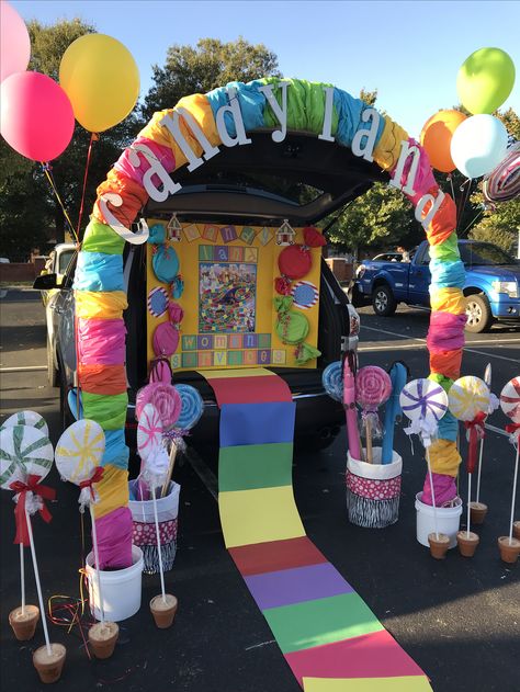 Candy Land theme Trunk-or-Treat Candyland Party Decorations, Candy Themed Party, Candy Land Birthday Party, Candy Birthday Party, Outdoor Birthday, Candy Land Christmas Decorations, Candyland Birthday, Candy Land Christmas Tree, Candyland Party