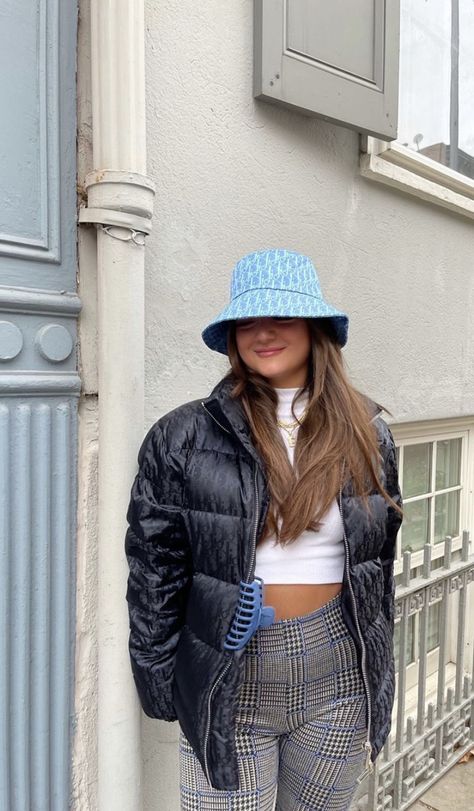 Evangelina Petrakis, Insta Pictures, Outfit Inspo Fall, Comfy Outfits, Picture Ideas, Fedora, Personal Style, Fall Outfits, Winter Hats