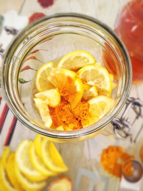 Lemon Ginger Honey, Lemon Ginger Water, Ginger Honey, Turmeric Milk, Ginger Water, Womens Health Care, Nutrition Drinks, Lemon Ginger, Honey Syrup