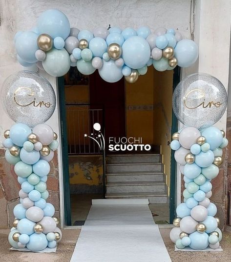 Birthday Gate Decoration Ideas, Front Yard Balloon Decorations, Ballon Pillar Ideas, Balloon Tower Ideas, Balloon Pillars, Baby Boy Balloons, Balloon Bouquet Diy, Balloon Tower, Its A Boy Balloons