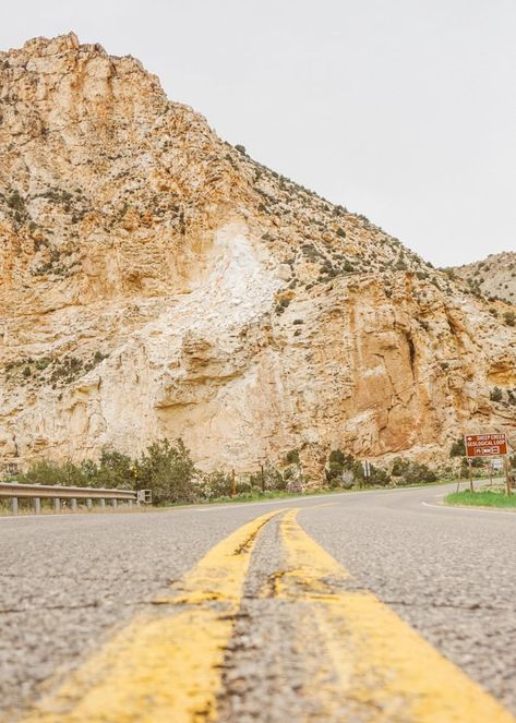 Wyoming Road Trip, Wyoming Photography, Green River Wyoming, Sand Sled, Rock Springs Wyoming, Flaming Gorge, Beautiful National Parks, Rock Springs, Photographer Travel